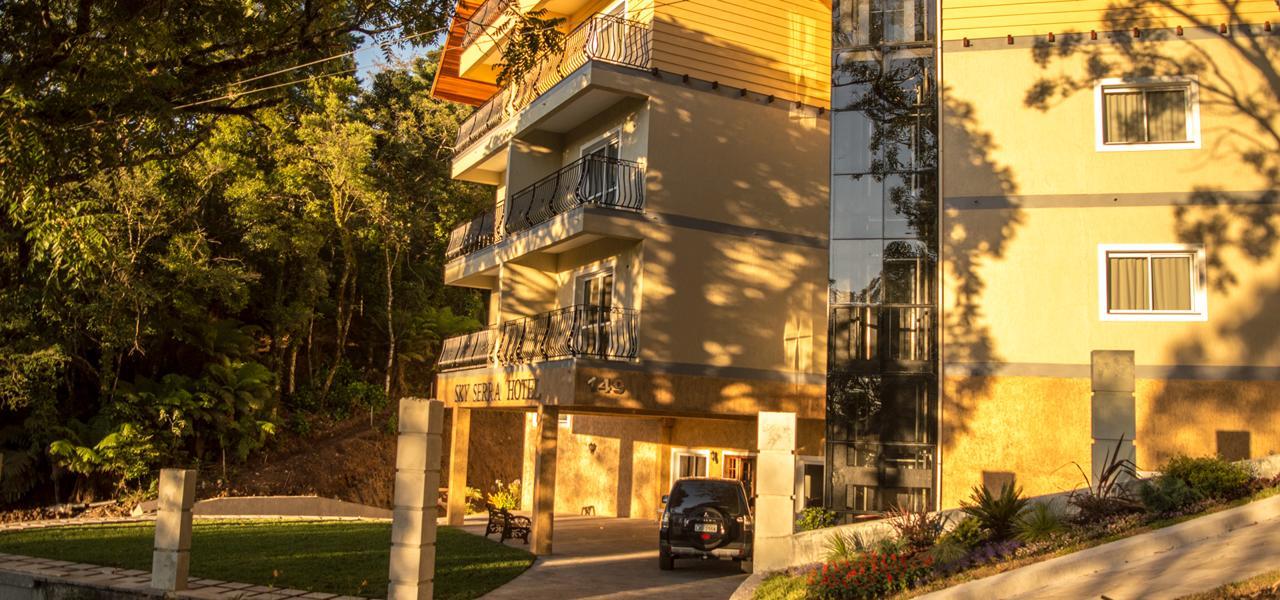 Sky Serra Hotel Грамаду Екстериор снимка